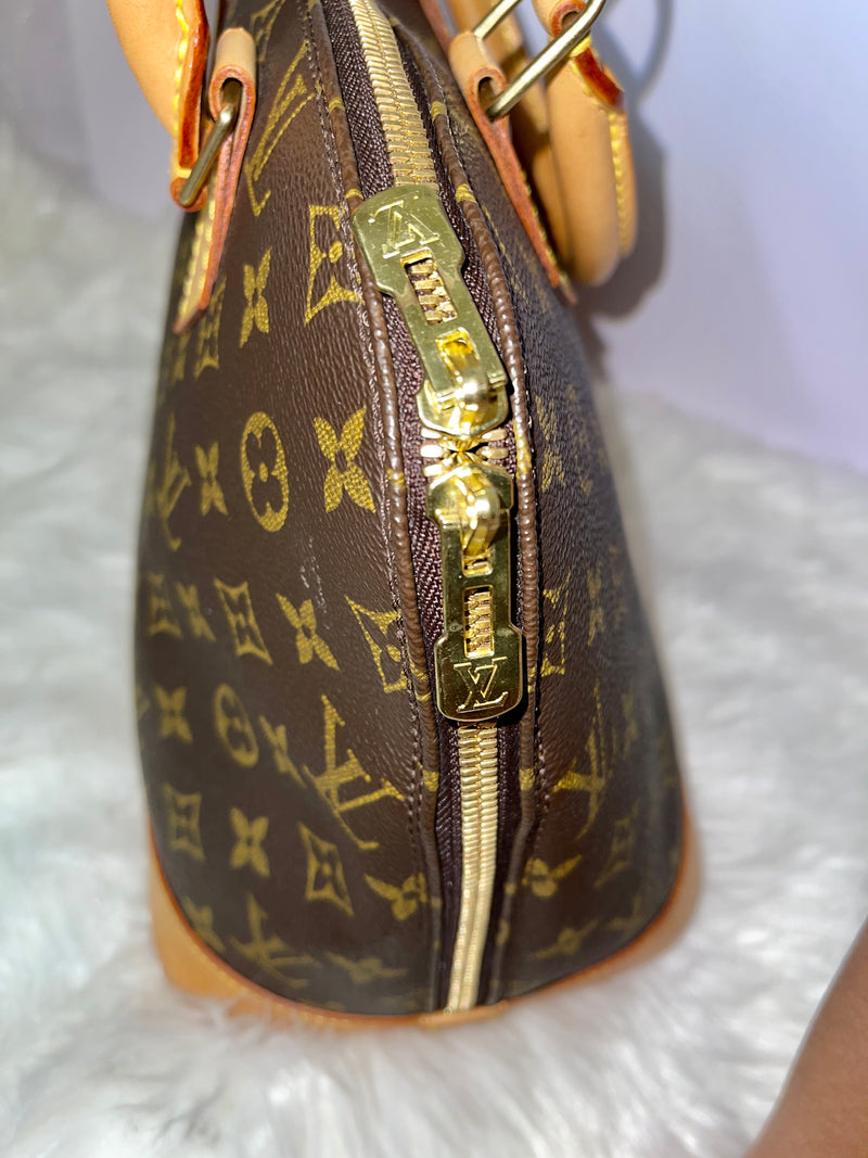 LOUIS VUITTON Monogram Canvas Alma PM