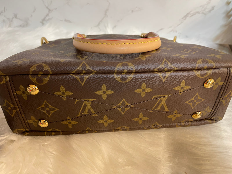 LOUIS VUITTON Pallas BB