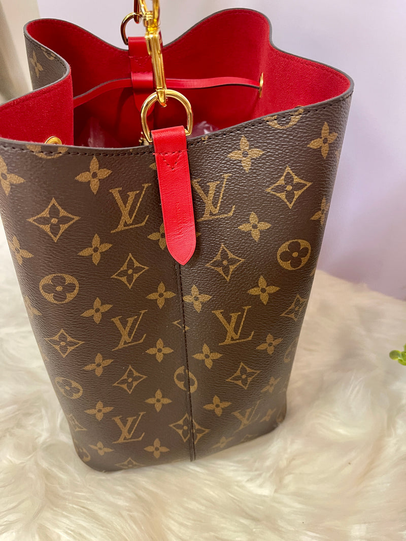 LOUIS VUITTON Coquelicot Monogram Canvas Neonoe