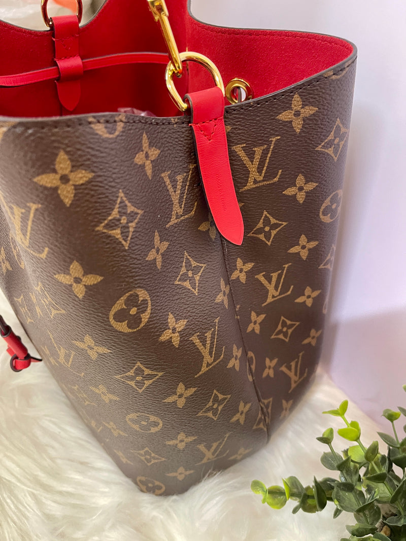 LOUIS VUITTON Coquelicot Monogram Canvas Neonoe