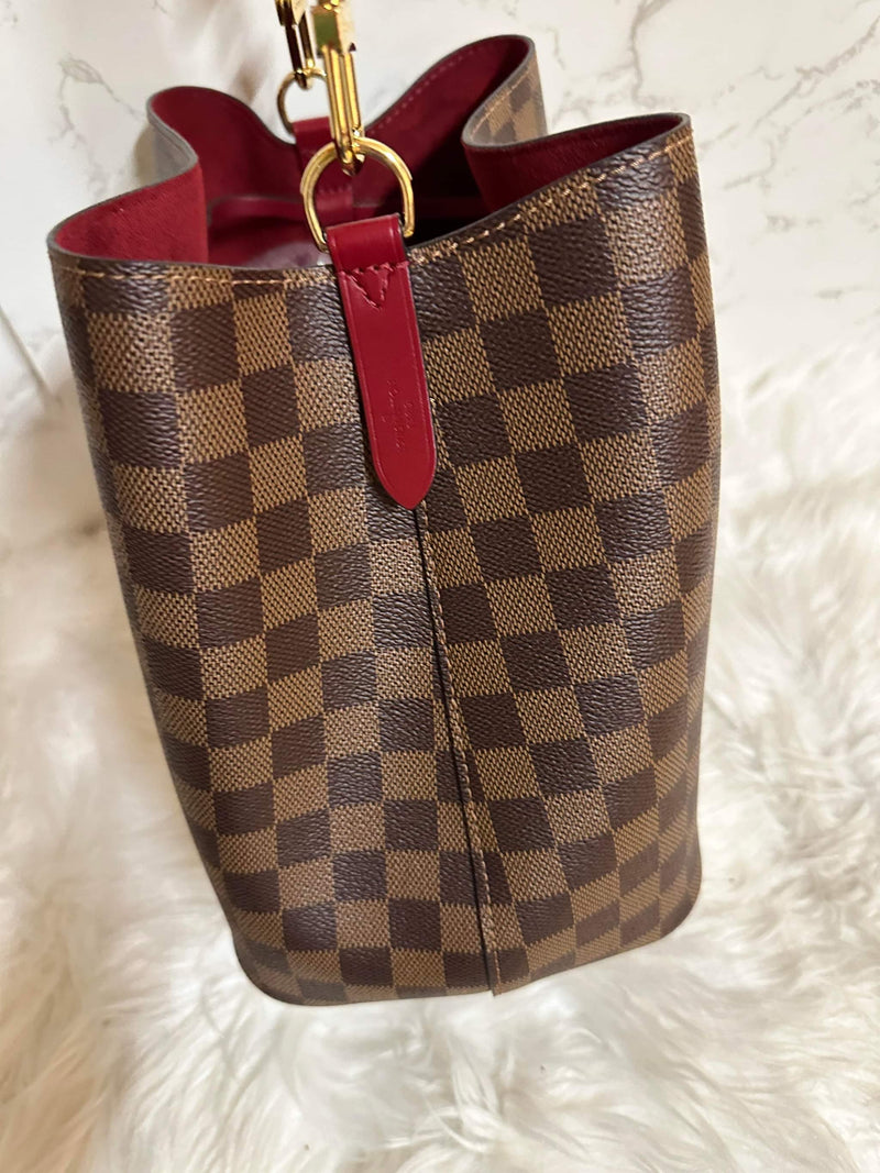 LOUIS VUITTON Neonoe Damier Ebene Bucket Bag