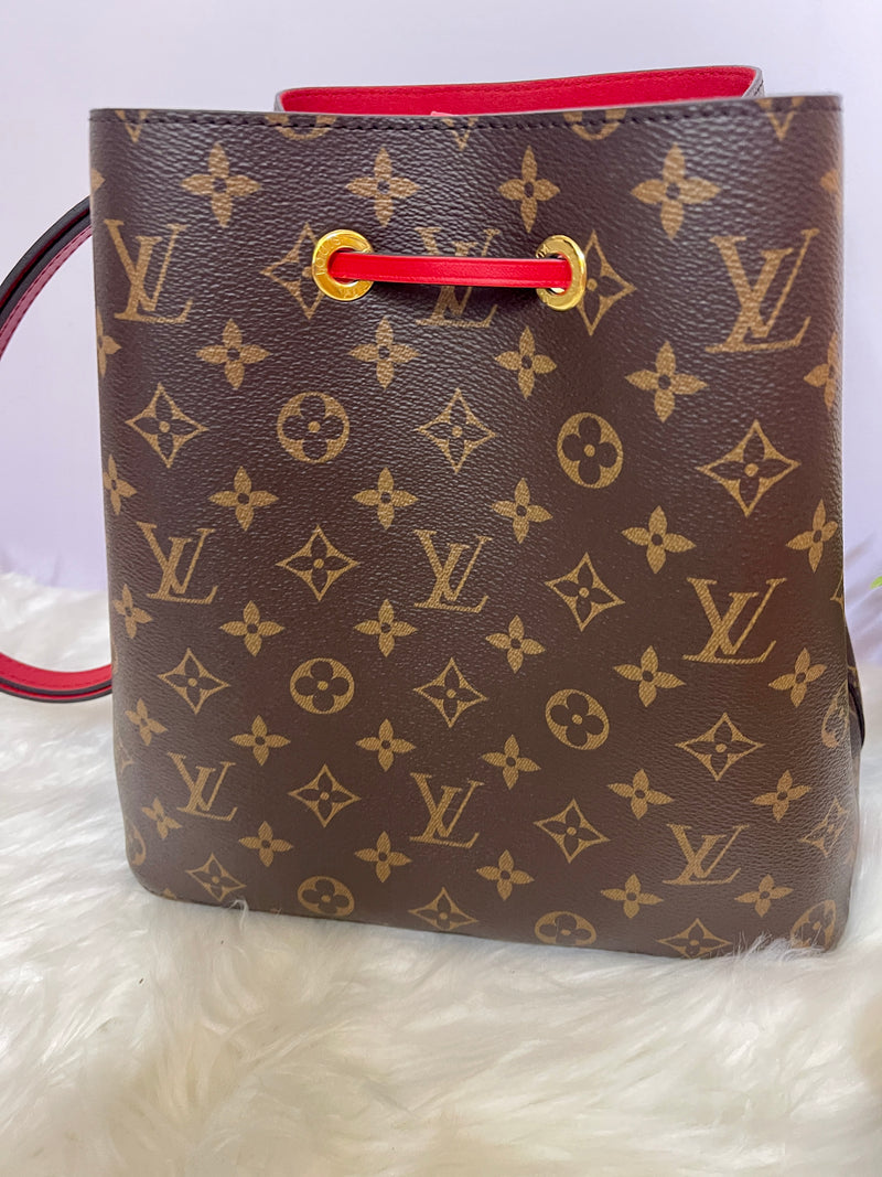 LOUIS VUITTON Coquelicot Monogram Canvas Neonoe