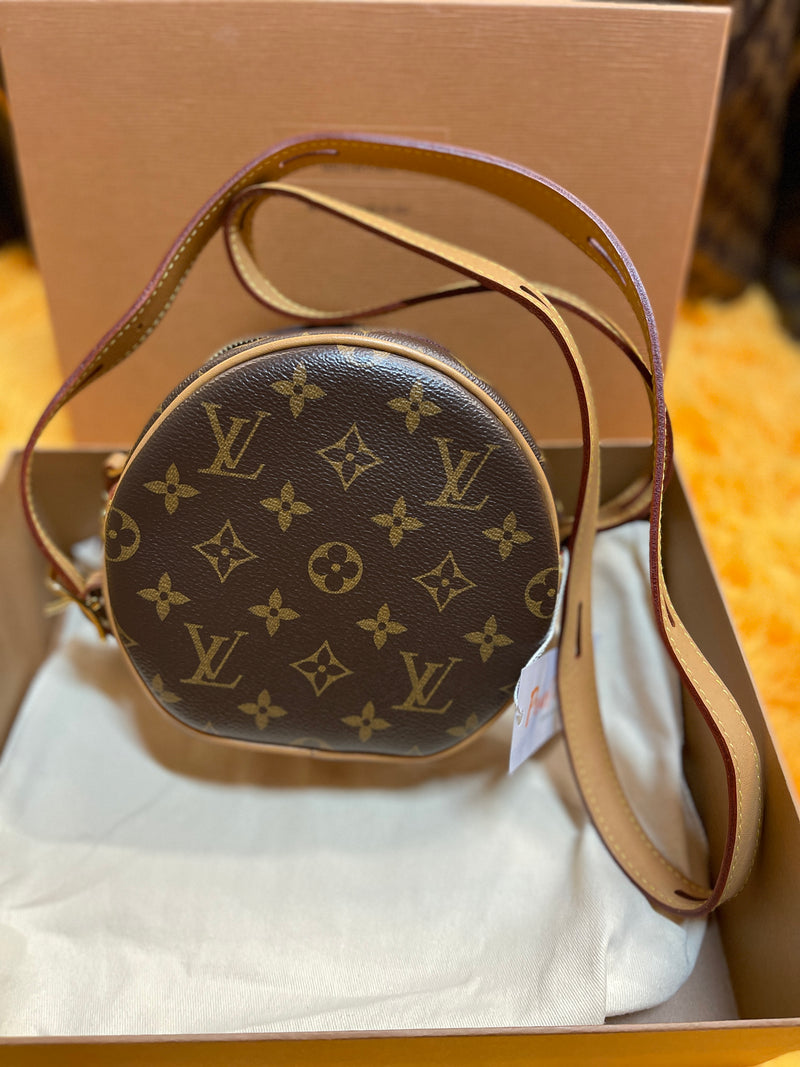 Louis Vuitton Boetie Souple PM